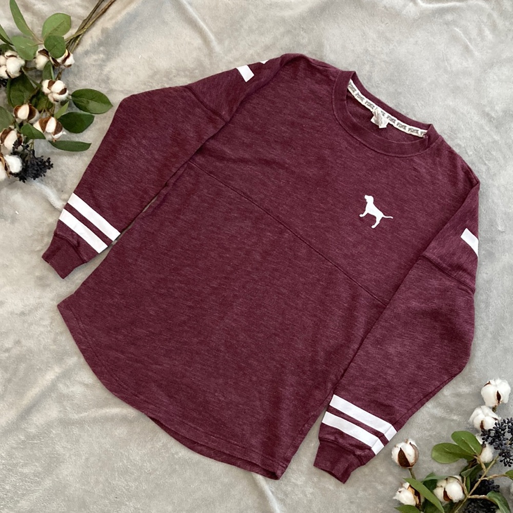 PINK crew neck loose fitting sweatshirt. Maroon with white lettering. Womens XS